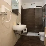 39 ゲストハウス サレルノ