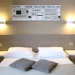 39 ゲストハウス サレルノ